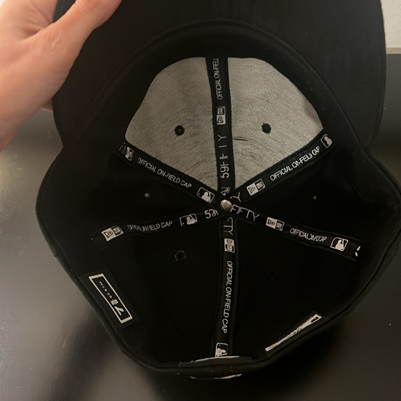 New Era Oakland A’s Official on Field Fitted Cap - Picture 7 of 9